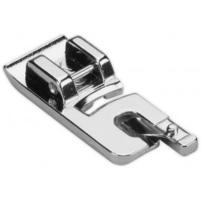 Bernette Hemmer Foot - 20/25/65-92c/London7,8/Chicogo