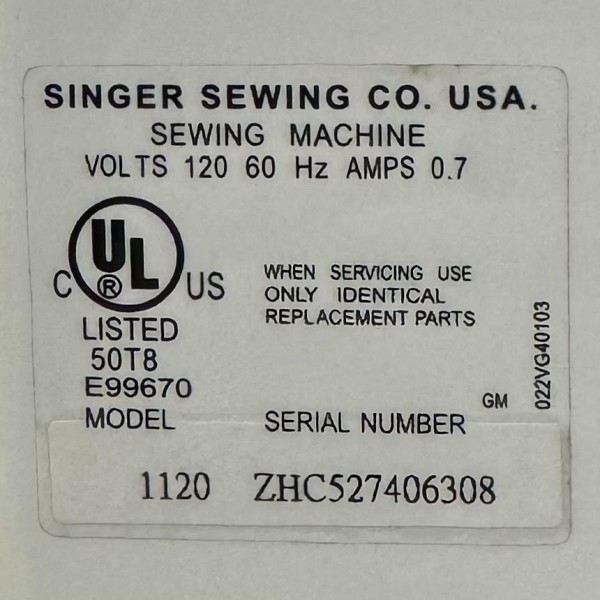 Singer 1120 Sewing Machine - USED