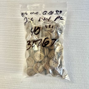 Button 3076740 40L Brown 4-hole 288 pieces