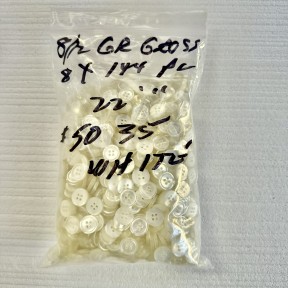 Button 5035 22L White 4-hole 1152 pieces Button 5035 22L White 4-hole 1152 pieces