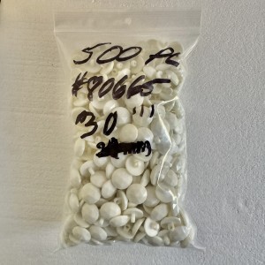 Button 80665 30L White Shank 500 pieces