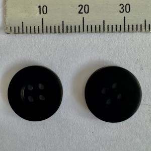 Button SB 860803 21L Black 4-hole 10 gross