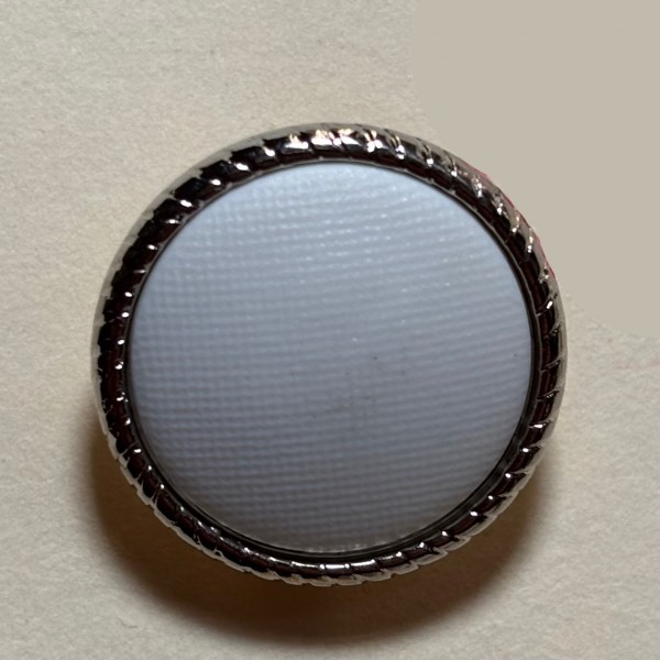 Button B106 Matte White with Silver Rim 33-Ligne 21mm Button B106 Matte White with Silver Rim 33-Ligne 21mm