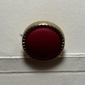 Button B124 Red Centre with Gold Edge 24-Ligne 15mm
