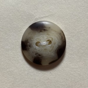 Button B130 Tan/Black 33/2507-2