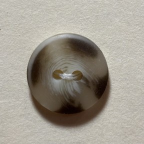 Button B137 Tan/Black 2507-2