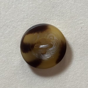 Button B146 Brown/Black AV-402