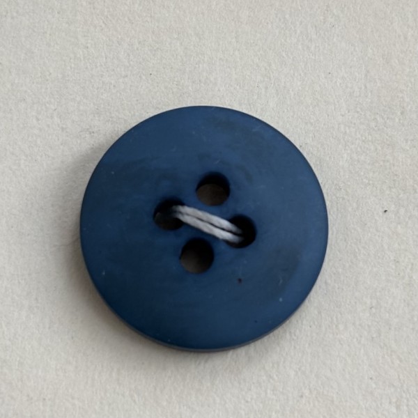 Button B155 Blue Muted Plastic 25-Ligne 15.5mm Button B155 Blue Muted Plastic 25-Ligne 15.5mm