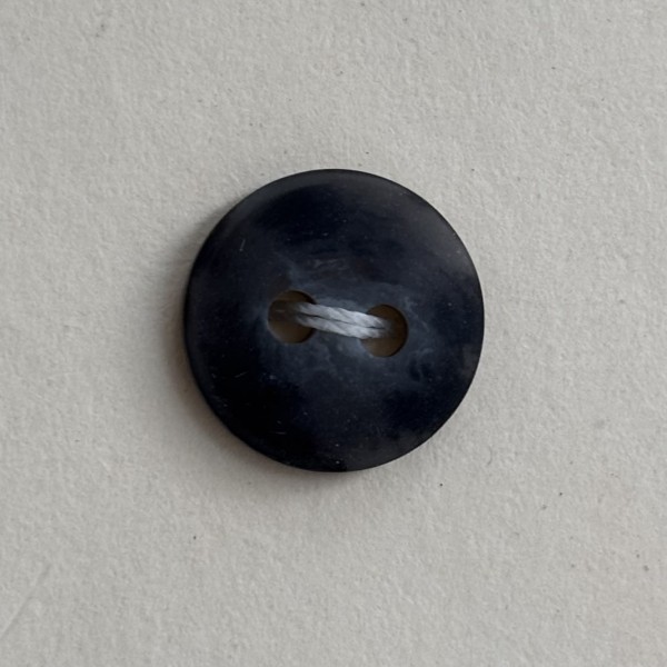 Button B161 Charcoal 20-Ligne 12.5mm Button B161 Charcoal 20-Ligne 12.5mm