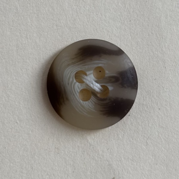 Button B163 DK BGE Beige Brown Mix 22-Ligne 14mm Button B163 DK BGE Beige Brown Mix 22-Ligne 14mm