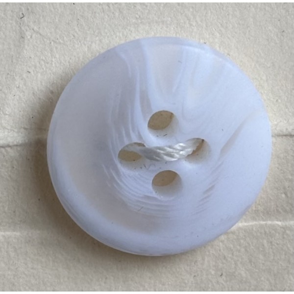 Button B183 White Wavy 24-Ligne 15mm Button B183 White Wavy 24-Ligne 15mm