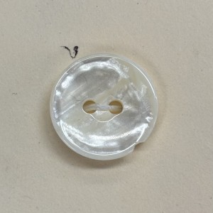 Button B230 Pearl Shell 23-Ligne 14.5mm
