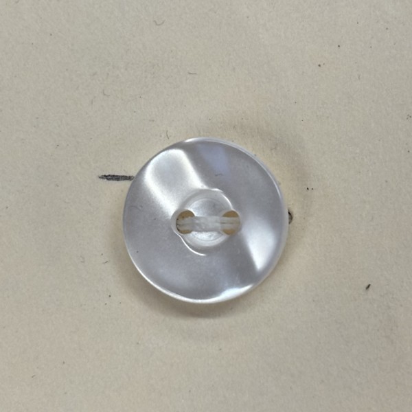 Button B238 Poly White Pearl 19-Ligne 12mm Button B238 Poly White Pearl 19-Ligne 12mm