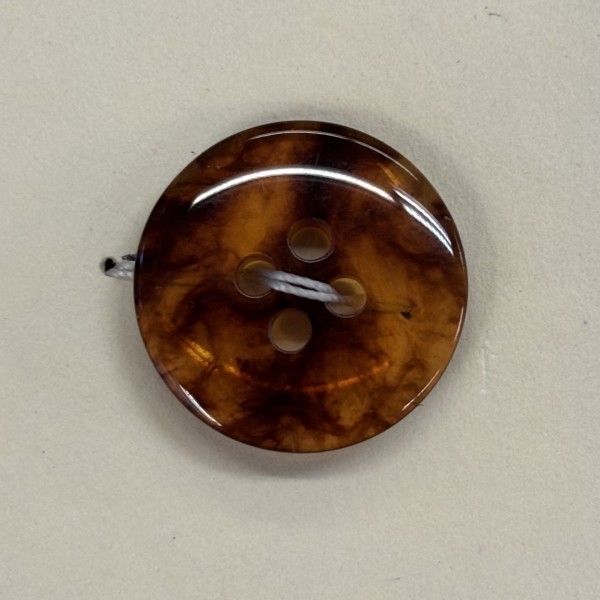 Button B244 Mottled Brown 27-Ligne 17.7mm Button B244 Mottled Brown 27-Ligne 17.7mm