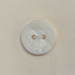 Button B256 Poly White Dull Pearl 24-Ligne 15mm Button B256 Poly White Dull Pearl 24-Ligne 15mm